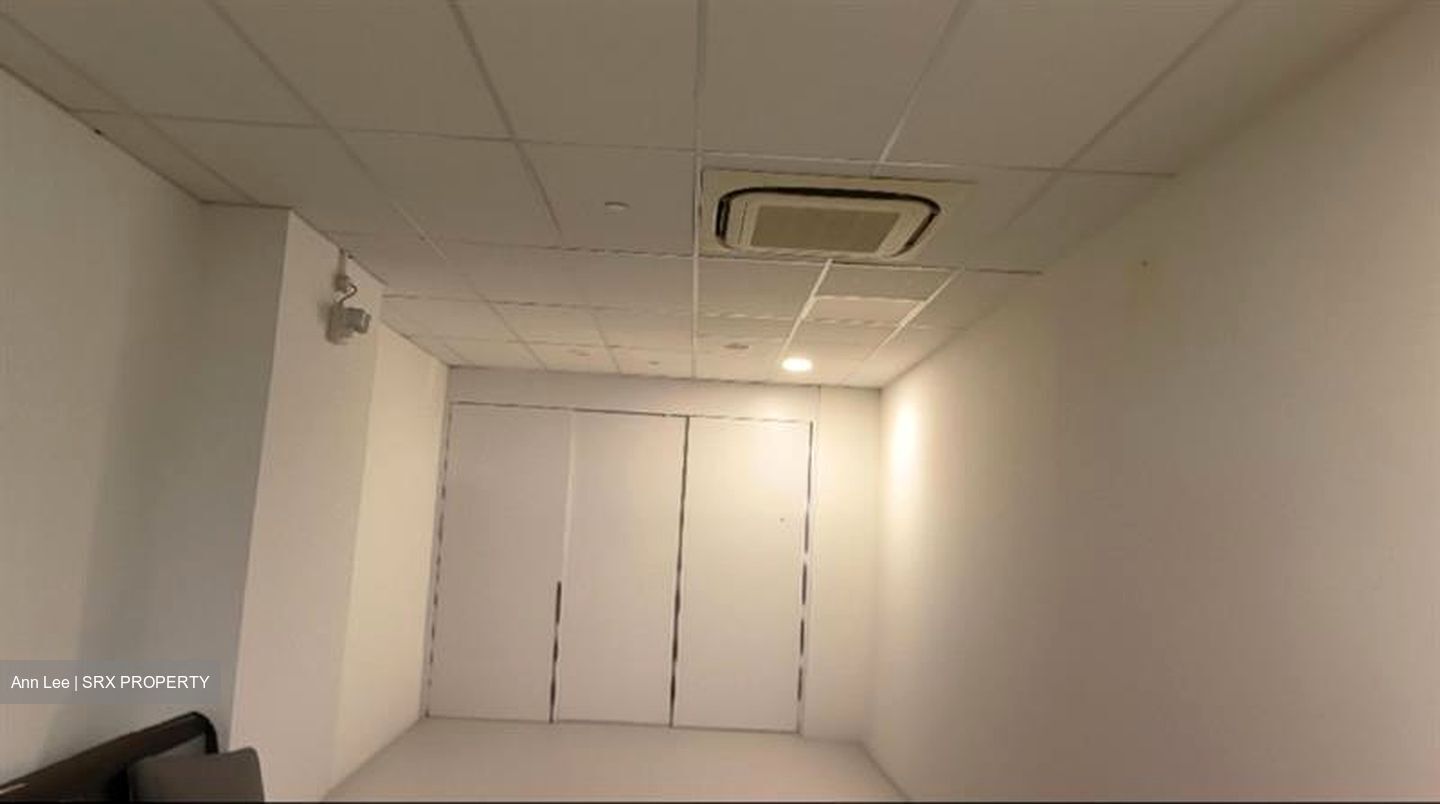 The Commerze@irving (D13), Factory #511469481